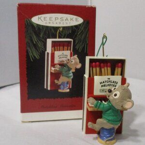 Hallmark Keepsake Christmas Ornament Matchless Memories Mouse Playing Piano
